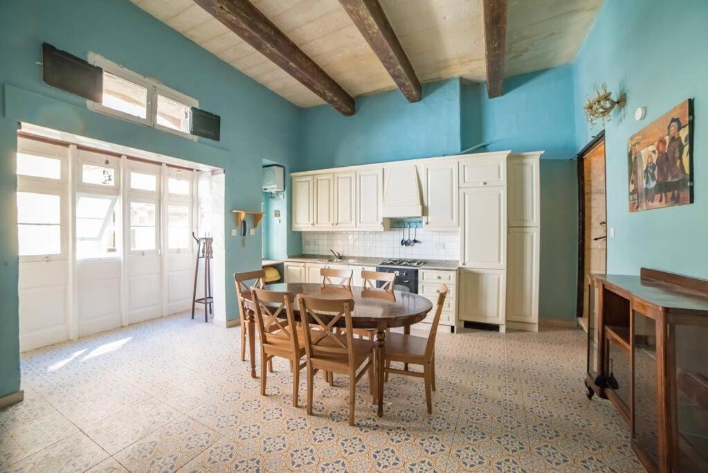 Juf- Juliana'S Unique Townhouse Apartment Valletta Luaran gambar